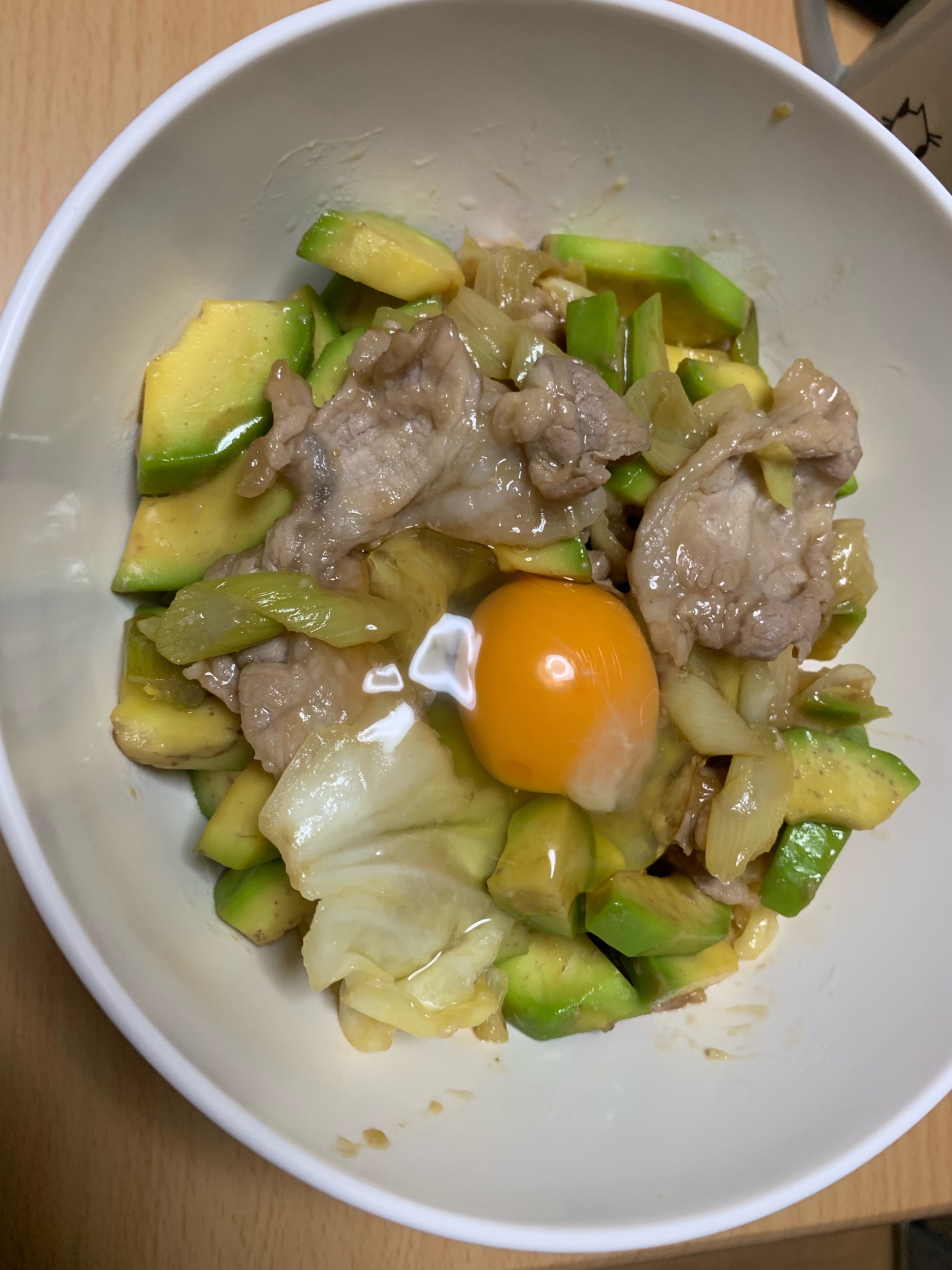 アボカドのスタミナ丼