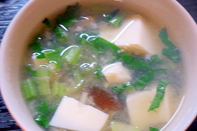 小松菜とエノキの味噌汁
