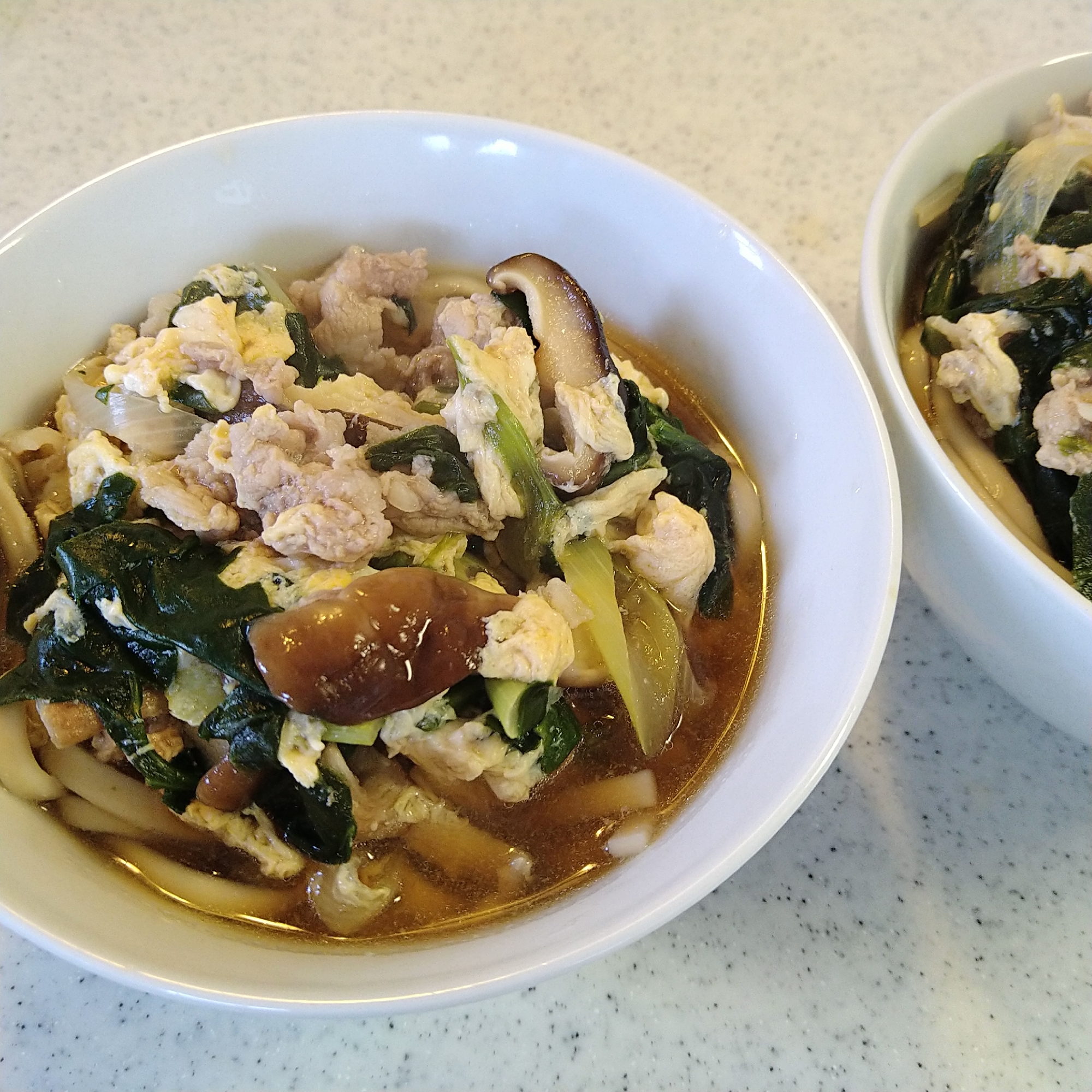 ほうれん草と椎茸と長ネギの卵とじうどん