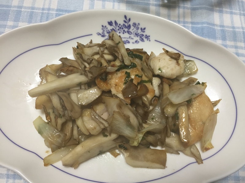 鶏胸肉と舞茸の香味炒め