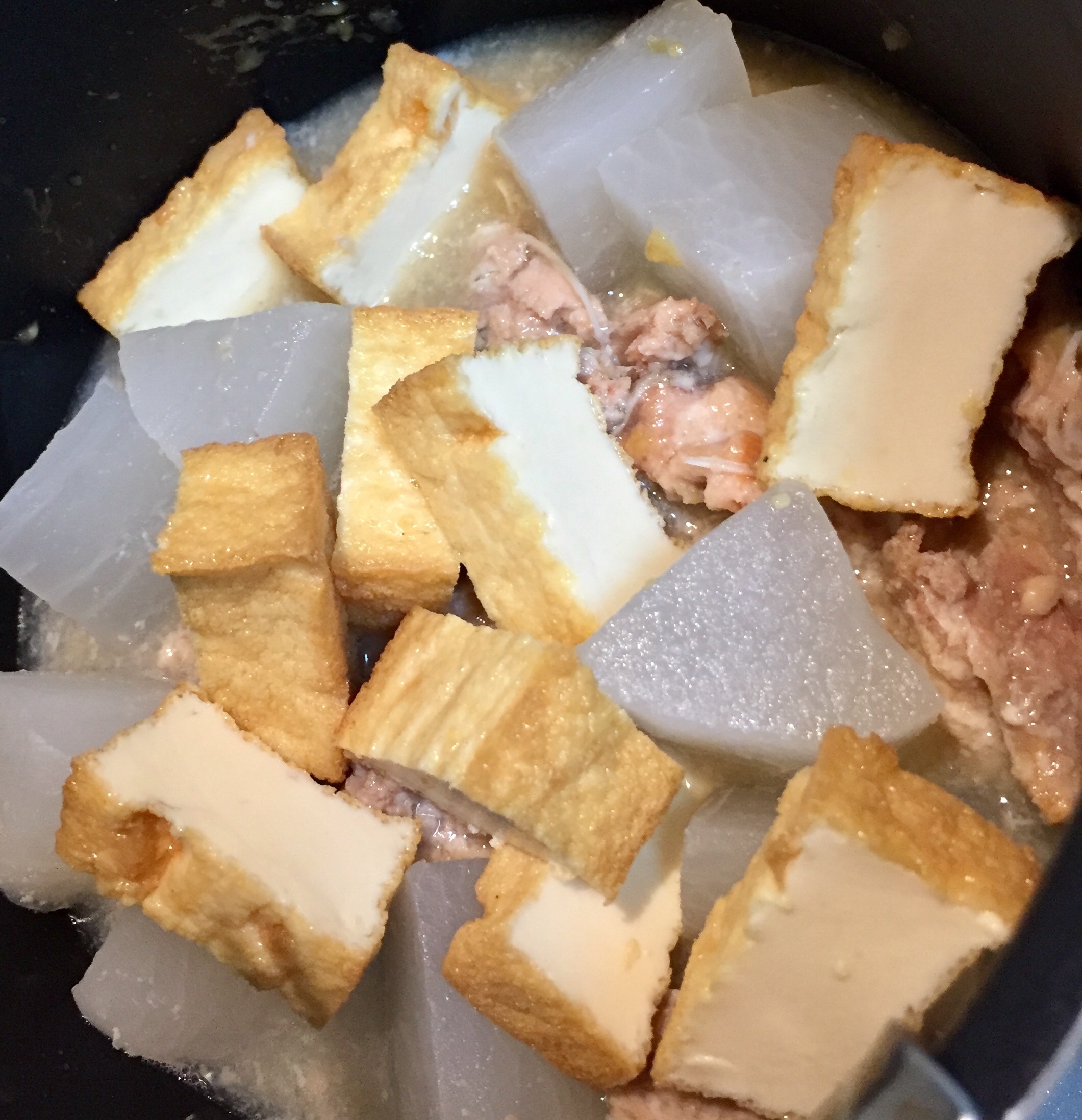 鮭の中骨缶と大根の煮物 レシピ 作り方 By Bebe2936 楽天レシピ