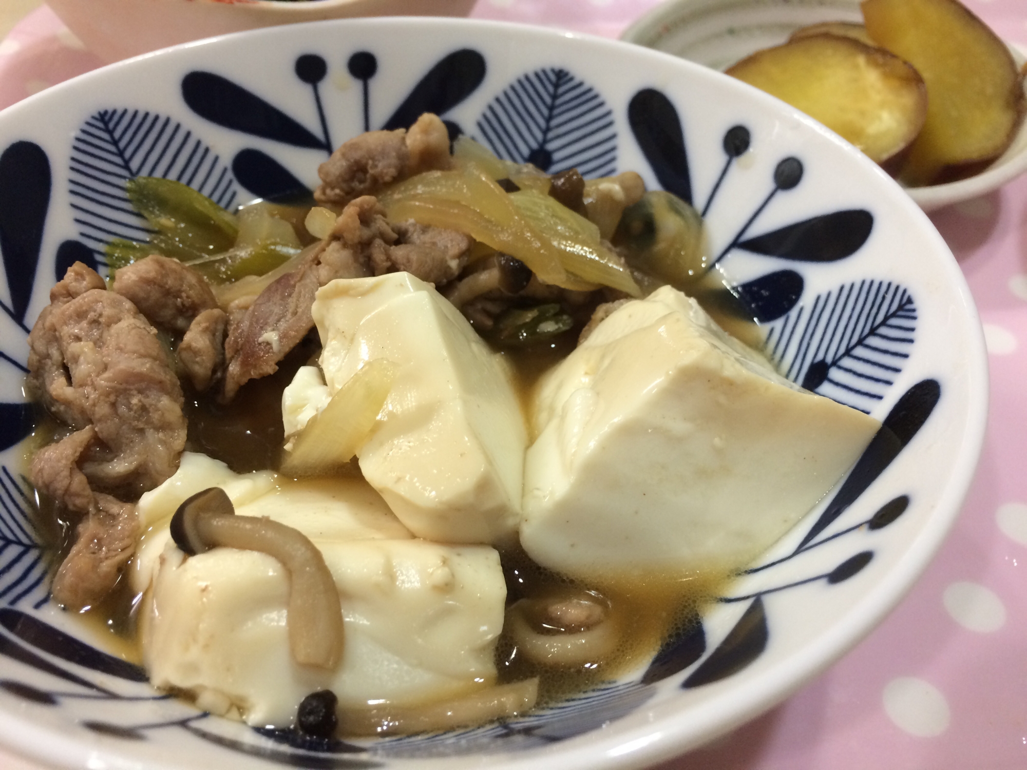 簡単！ヘルシー！豚肉と豆腐のすき煮