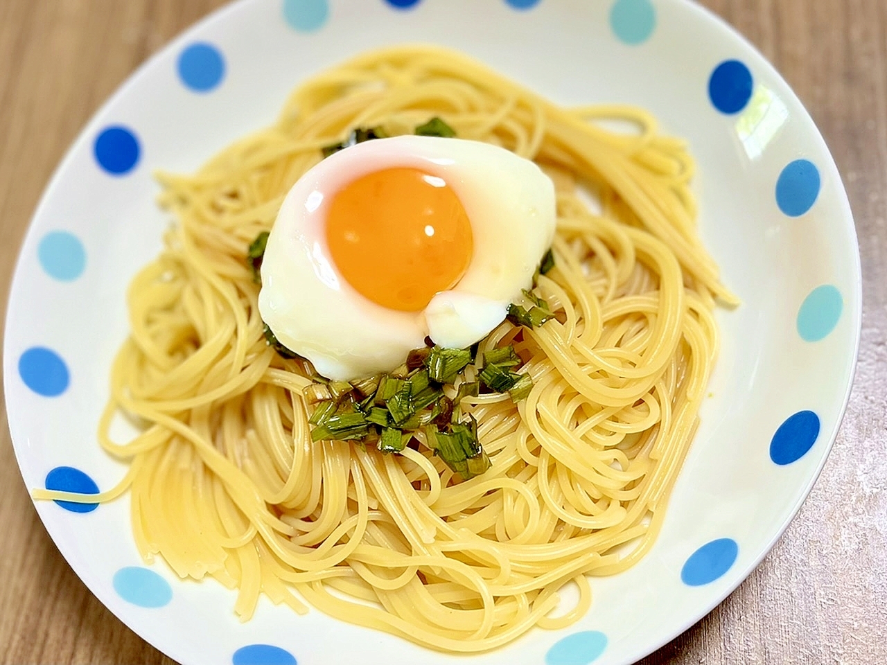 ニラ醤油の温玉パスタ