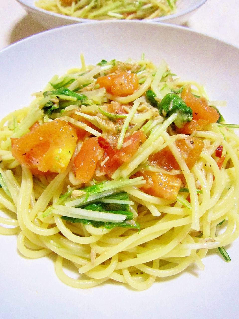 水菜とツナの和風トマトスパ
