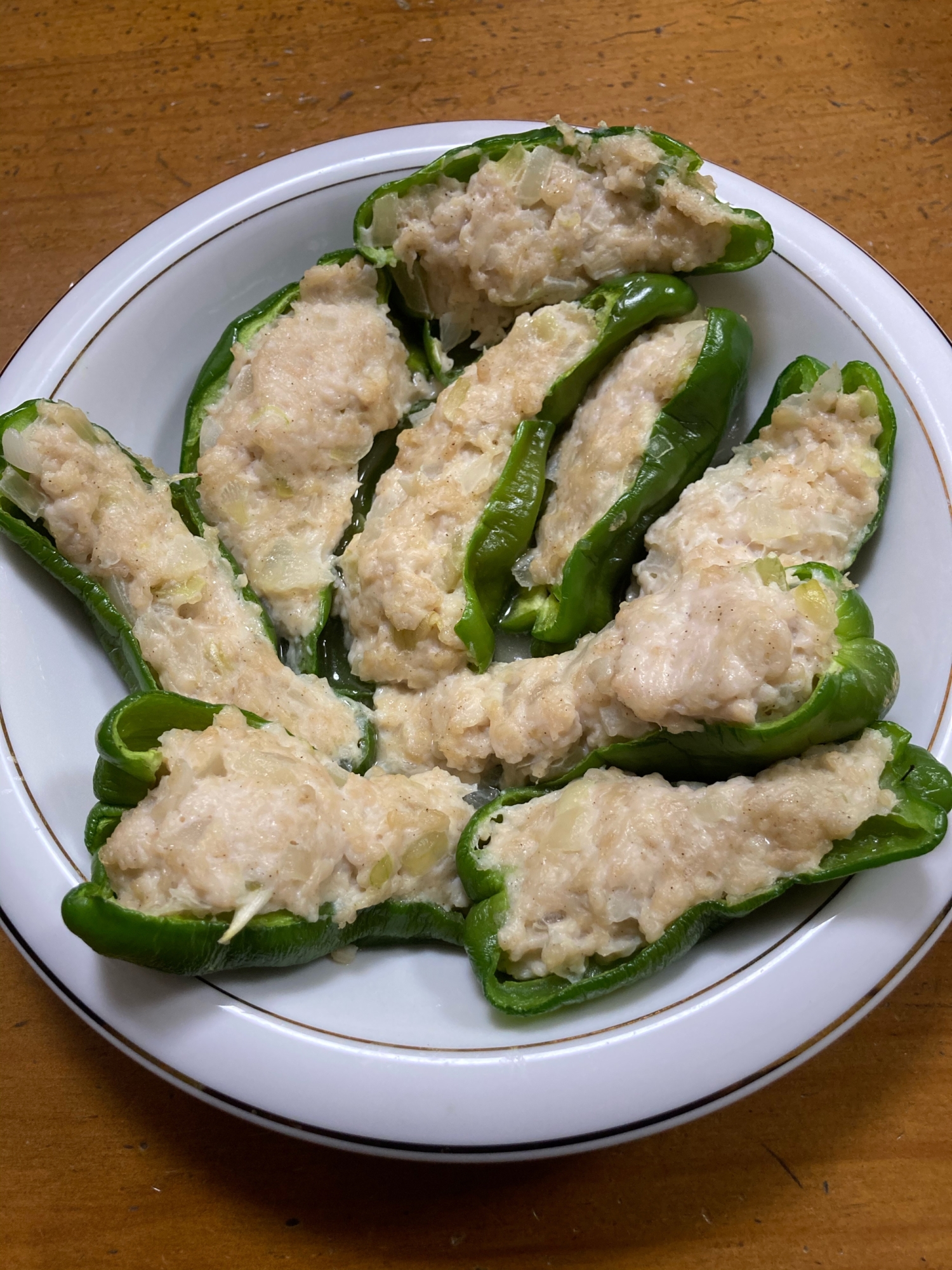 レンチンde鶏胸肉のピーマンの肉詰め♡