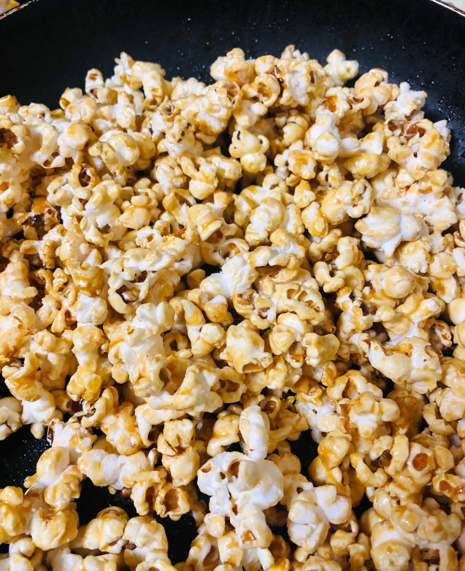 ガス火で作る 塩キャラメルポップコーン レシピ 作り方 By りんりんりん 楽天レシピ ガス火で作る 塩キャラメルポップコーン レシピ 作り方 By りんりんりん 楽天レシピ