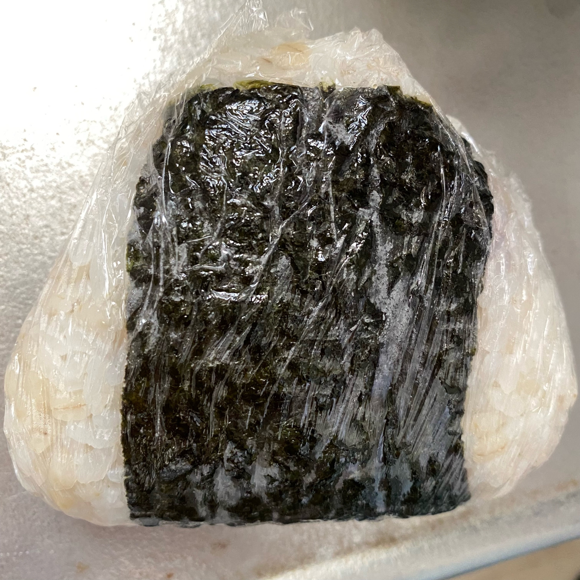 おにぎり♢ピーマンとツナ