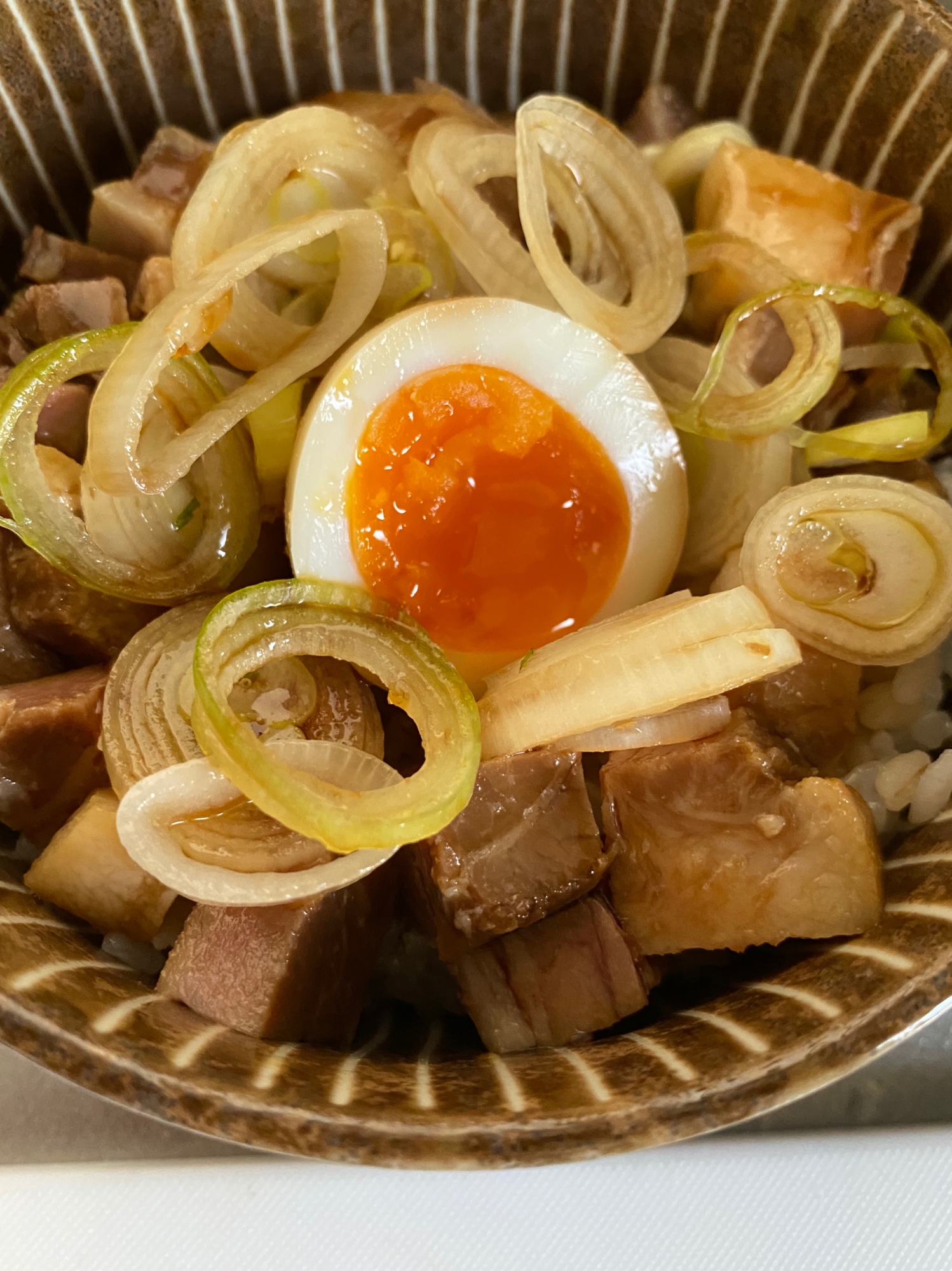 チャーシュー丼