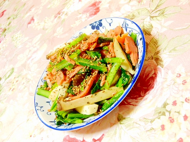 ❤小松菜とＳサーモンとエリンギのガリバタ炒め❤