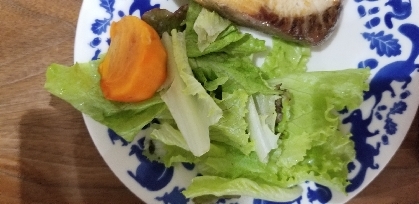 フルーツサラダ♪柿とレタス