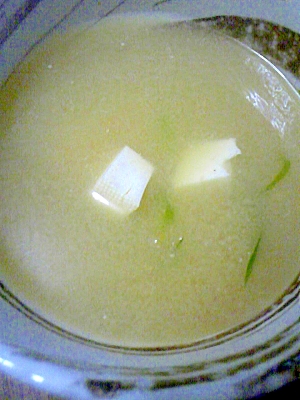 白ねぎと豆腐の味噌汁☆