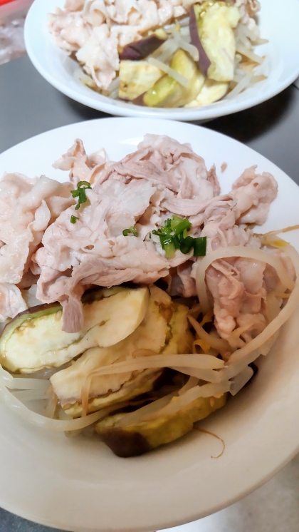 ☆なすともやしとレタス☆豚しゃぶサラダ☆