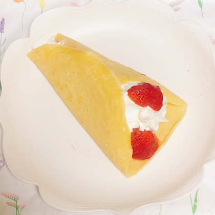 いちごクレープ