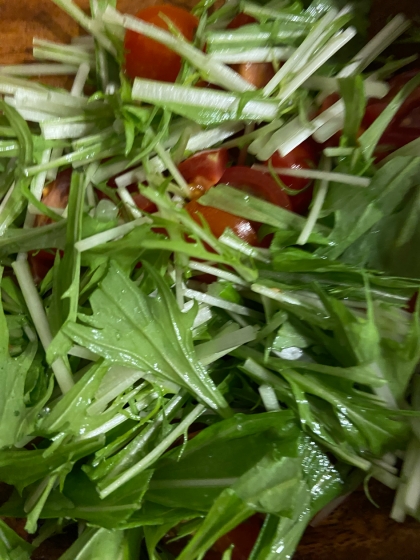 ベーコン風味の水菜サラダ