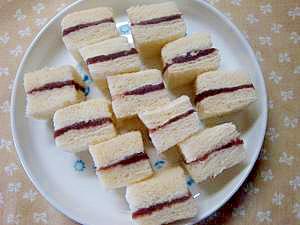 こしあんマーガリンのミニサンドウィッチ レシピ 作り方 By Shimo9756 楽天レシピ こしあんマーガリンのミニサンドウィッチ レシピ 作り方 By Shimo9756 楽天レシピ