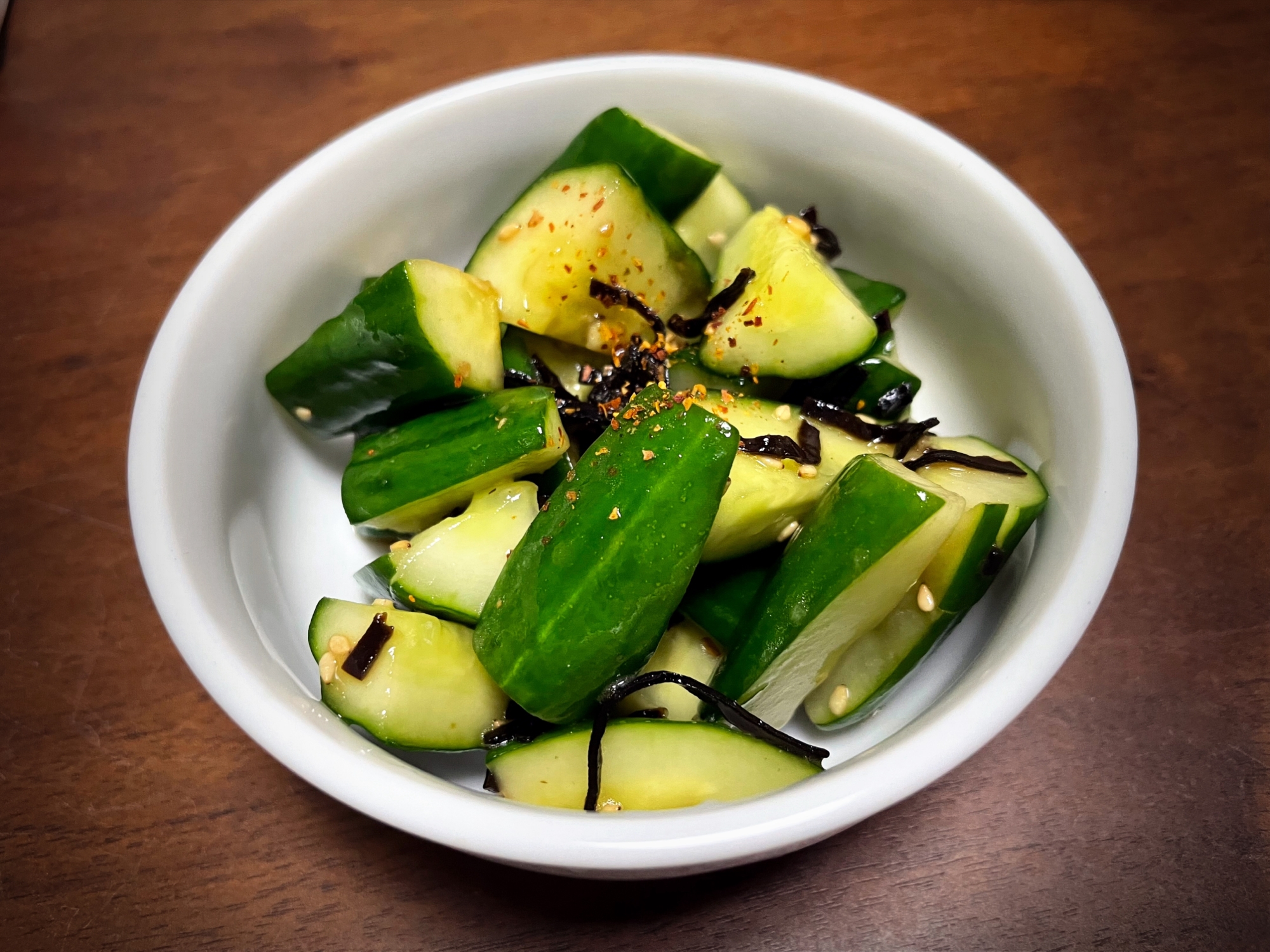 【ごま油香る】きゅうりの塩昆布和え