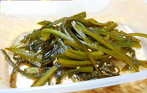 生ワカメの茎できんぴら風炒め煮 レシピ 作り方 By デラみーやん 楽天レシピ 生ワカメの茎できんぴら風炒め煮 レシピ 作り方 By デラみーやん 楽天レシピ