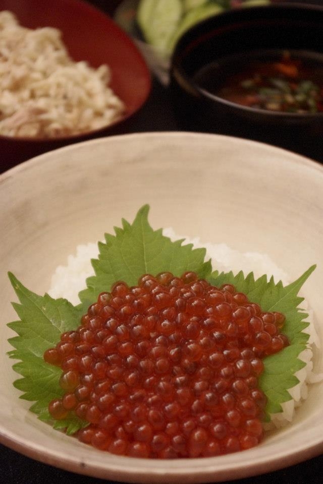 自家製いくらの醤油漬け♪で丼