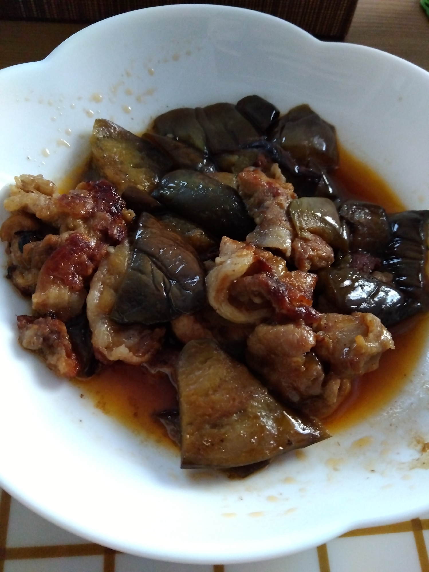 茄子と豚こま肉の炒め物
