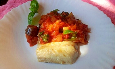 青魚と野菜の栄養をたっぷり　鯖ソテーのトマトソース