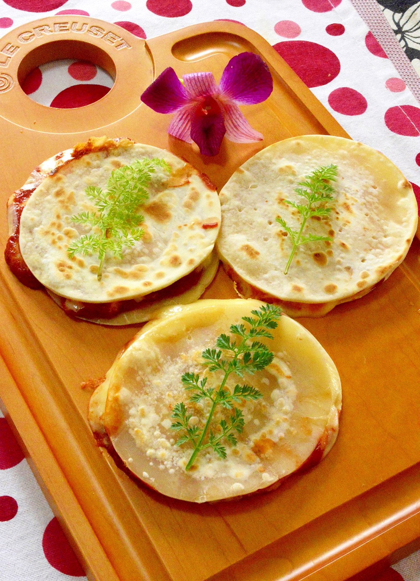 5分で簡単！餃子の皮で☆とろ〜りチーズサンド