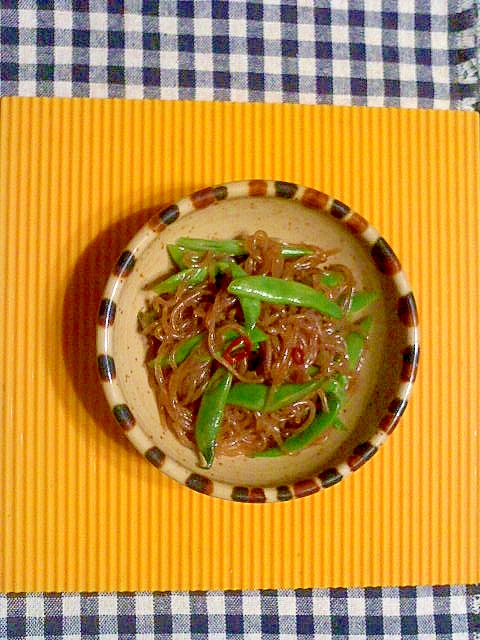 平さやインゲンと糸蒟蒻のきんぴら炒め♪