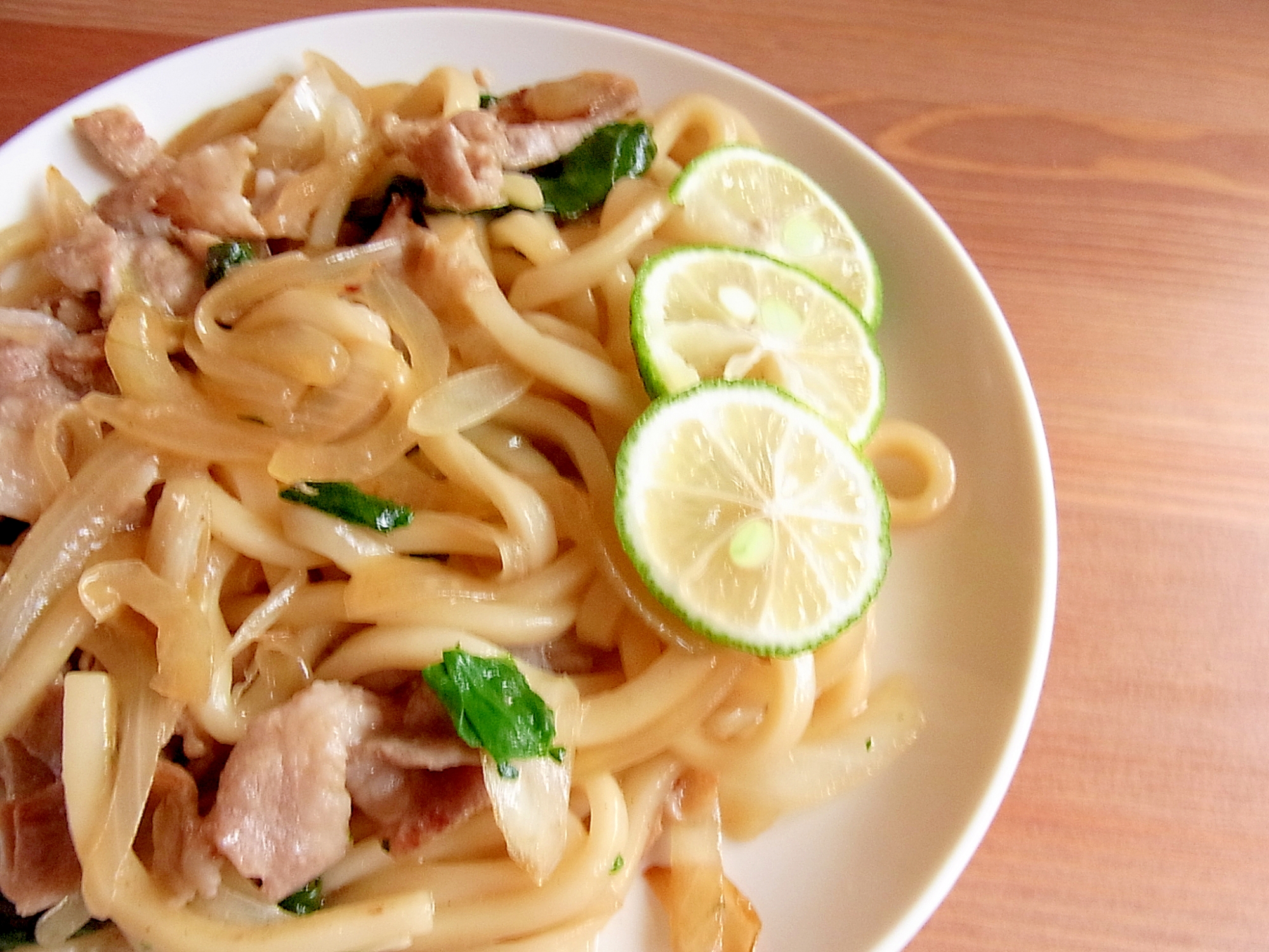 簡単☆コクと酸味の柚子胡椒バターの焼きうどん