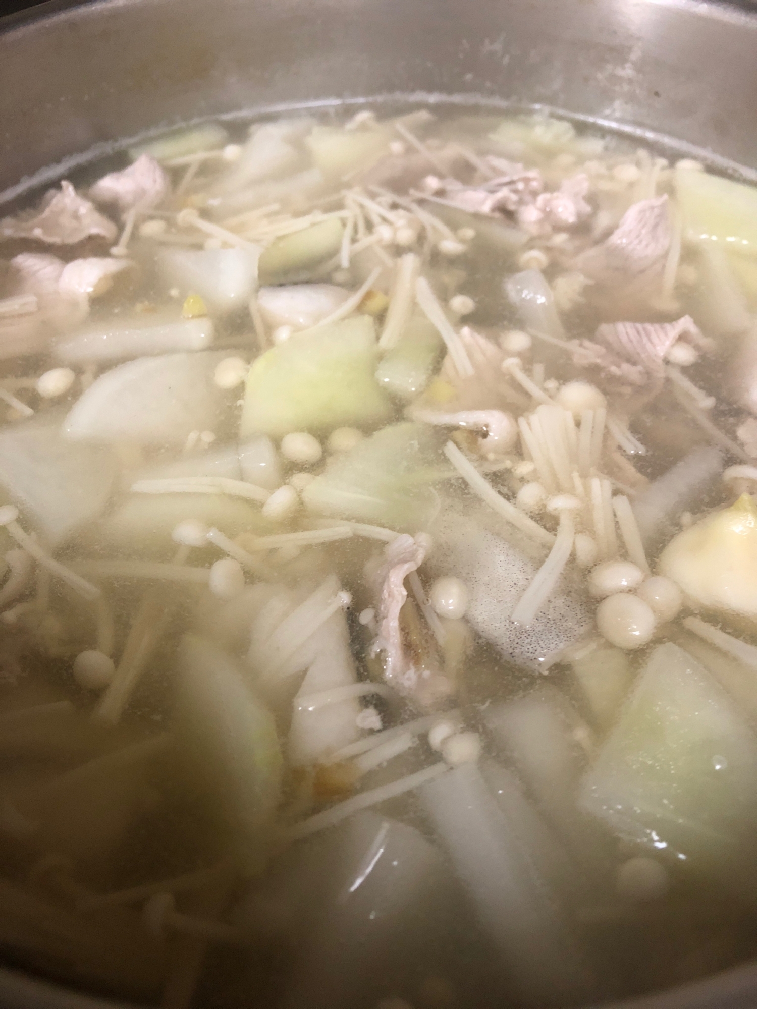 豚肉と大根の塩スープ
