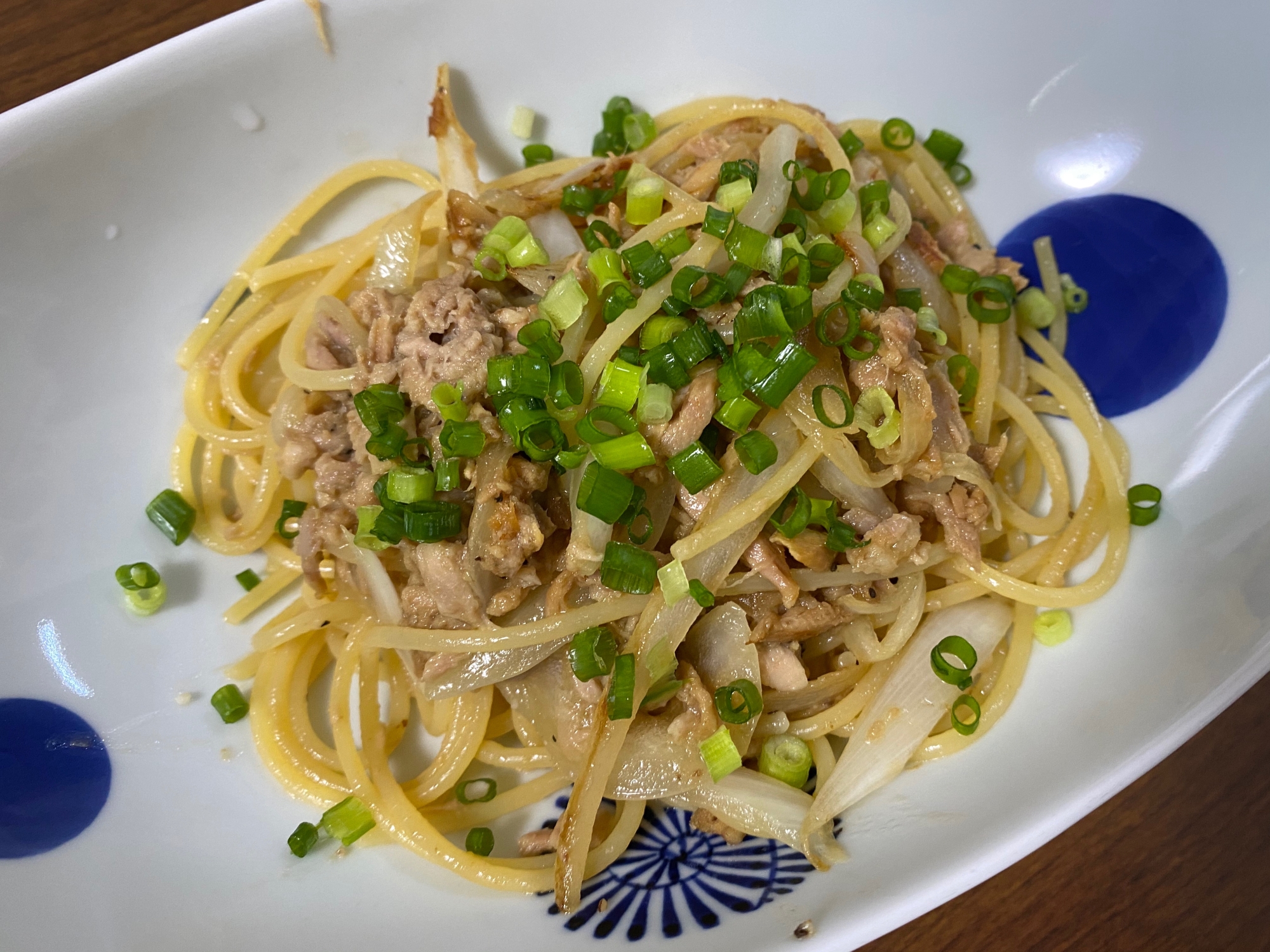 ツナと玉ねぎのバター醤油パスタ☆