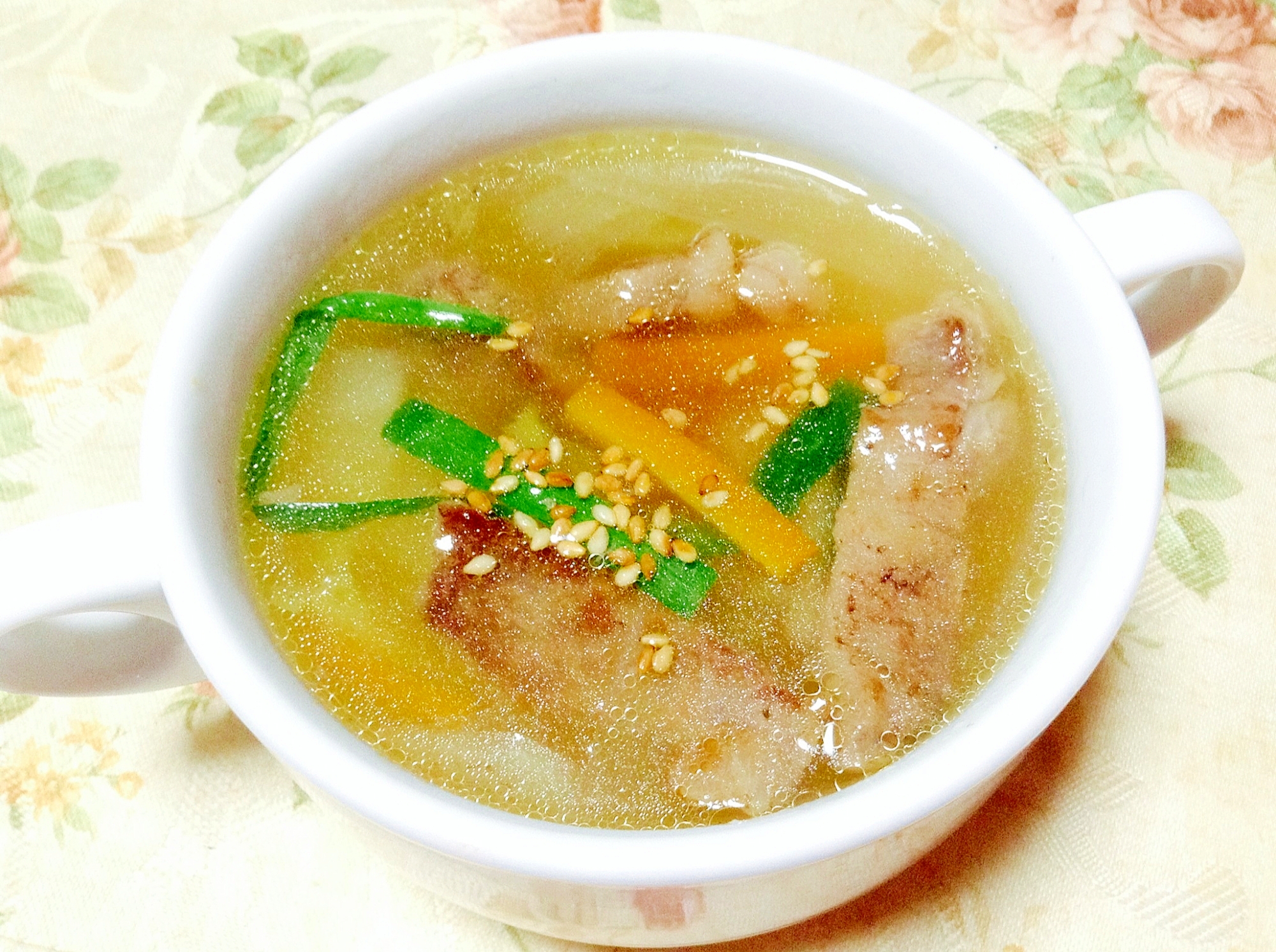 ダシダで 野菜たっぷりカルビスープ レシピ 作り方 By やなママ 楽天レシピ