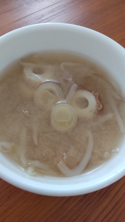もやし竹輪ねぎの簡単味噌汁