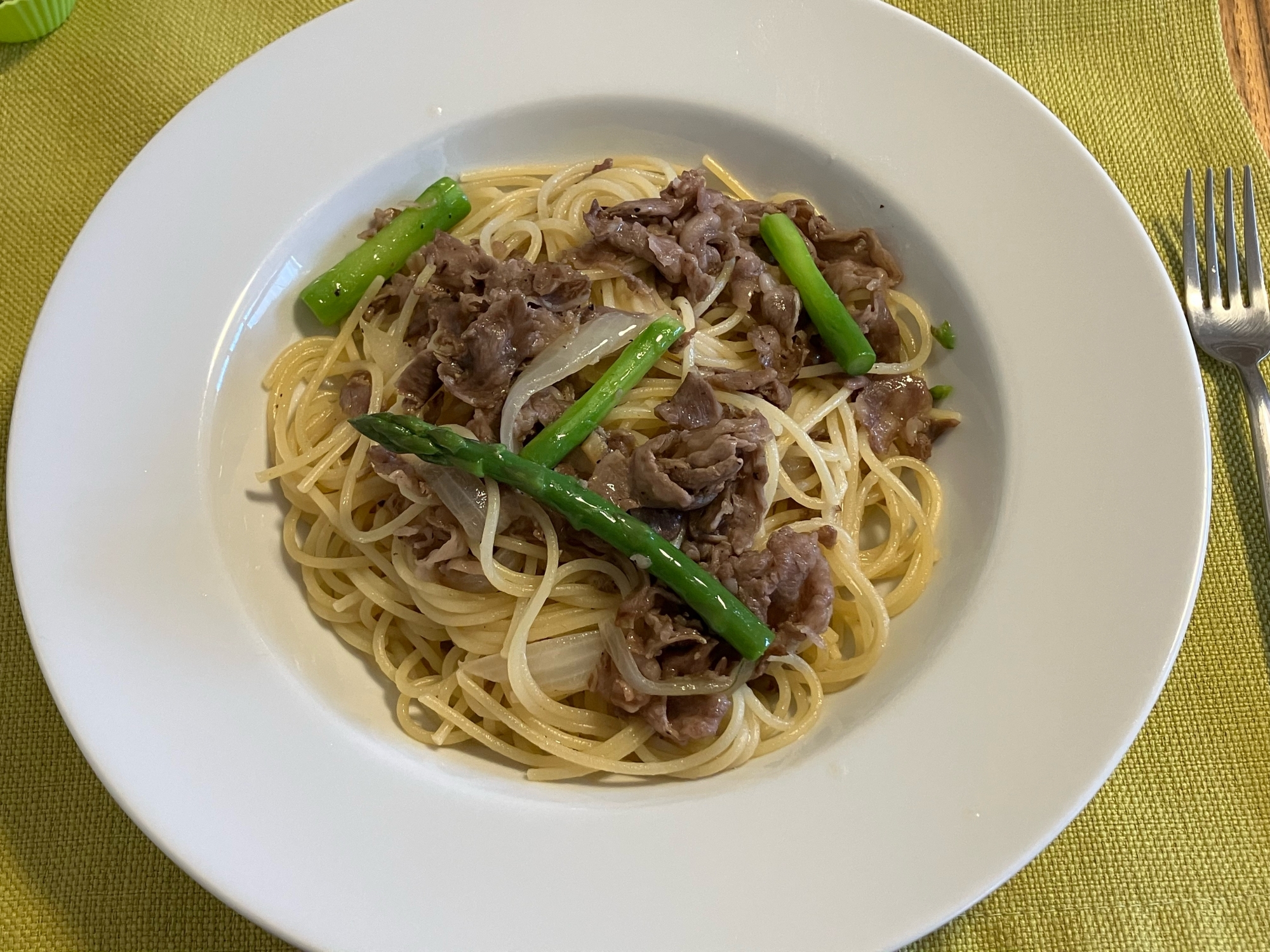 うちの麺　牛肉とアスパラのスパゲティ