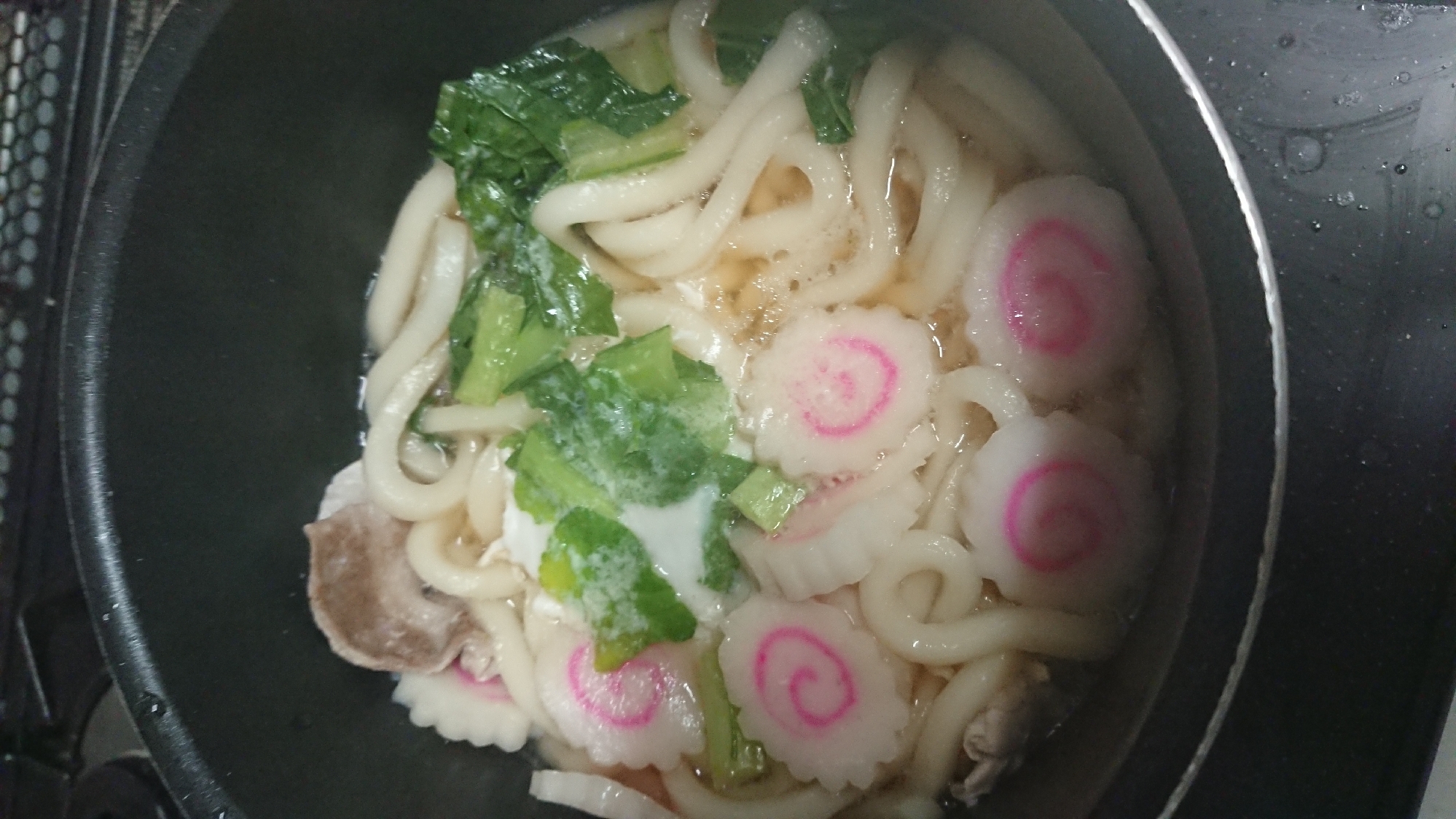 肉なるとうどん