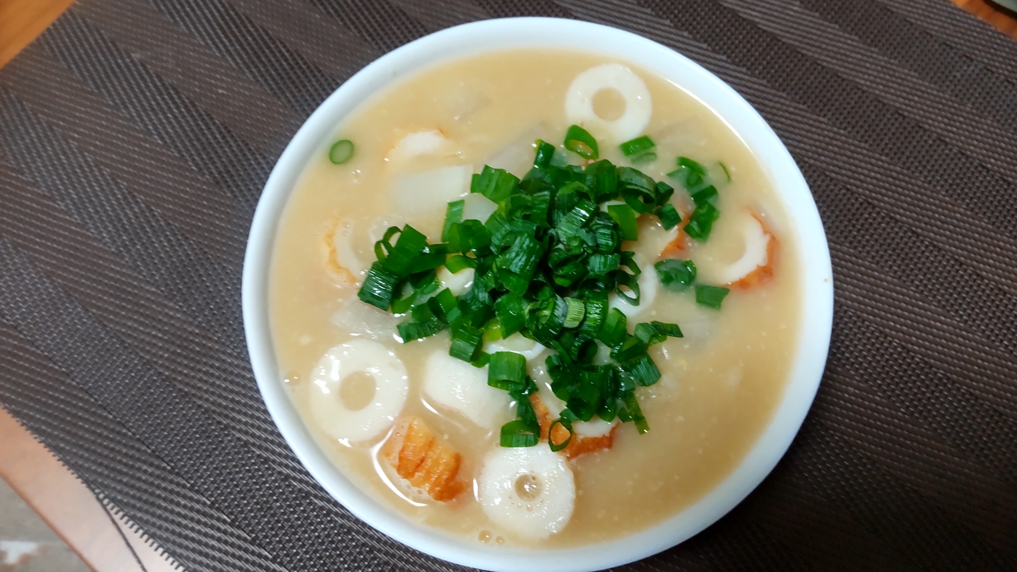 ちくわと大根の味噌雑炊