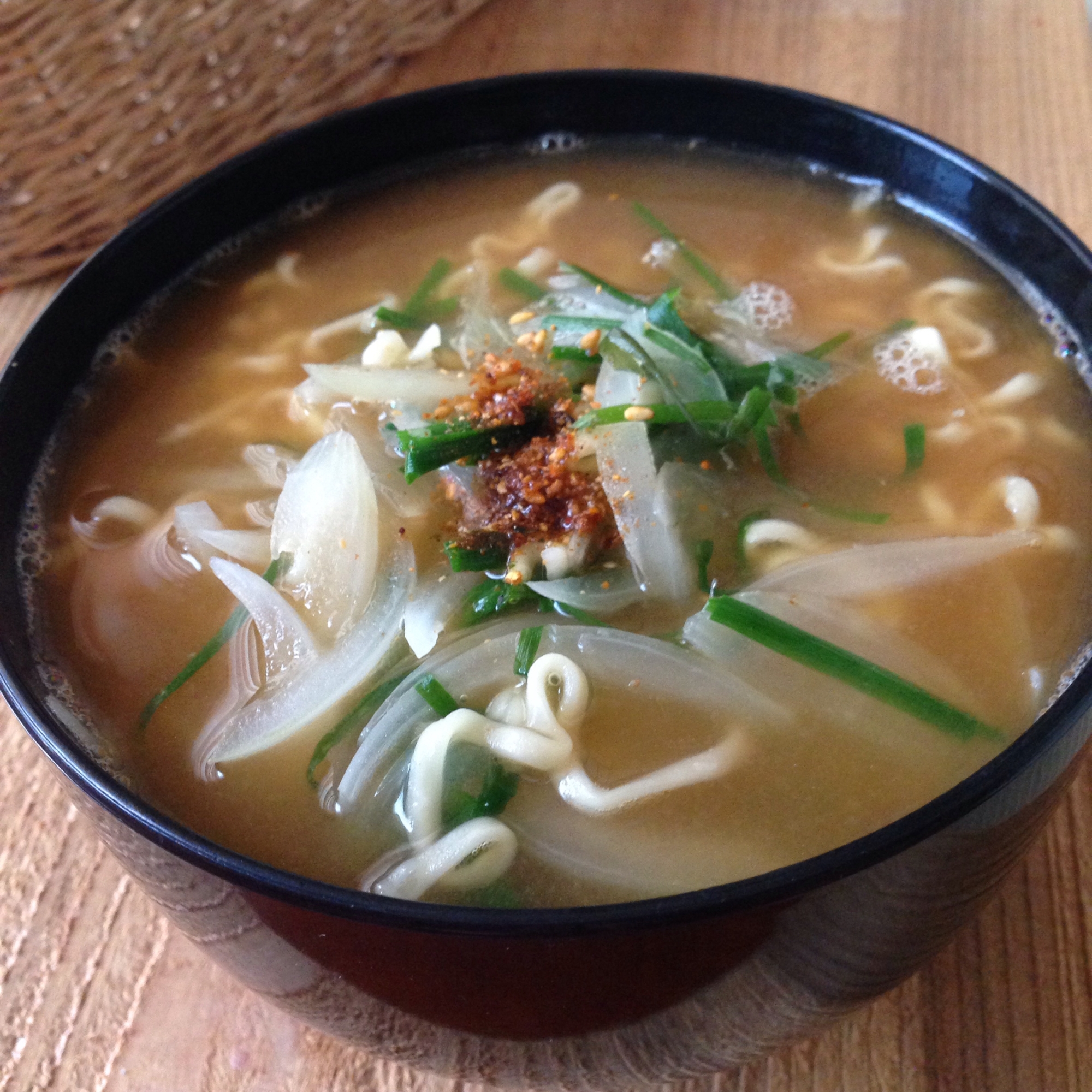 チャルメラ味噌deニラたっぷり味噌ラーメン♪