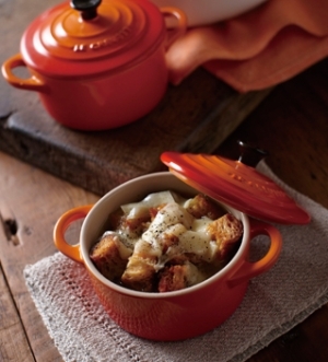 ル クルーゼ公式 オニオングラタンスープ レシピ 作り方 By ル クルーゼ公式ショップ 楽天レシピ