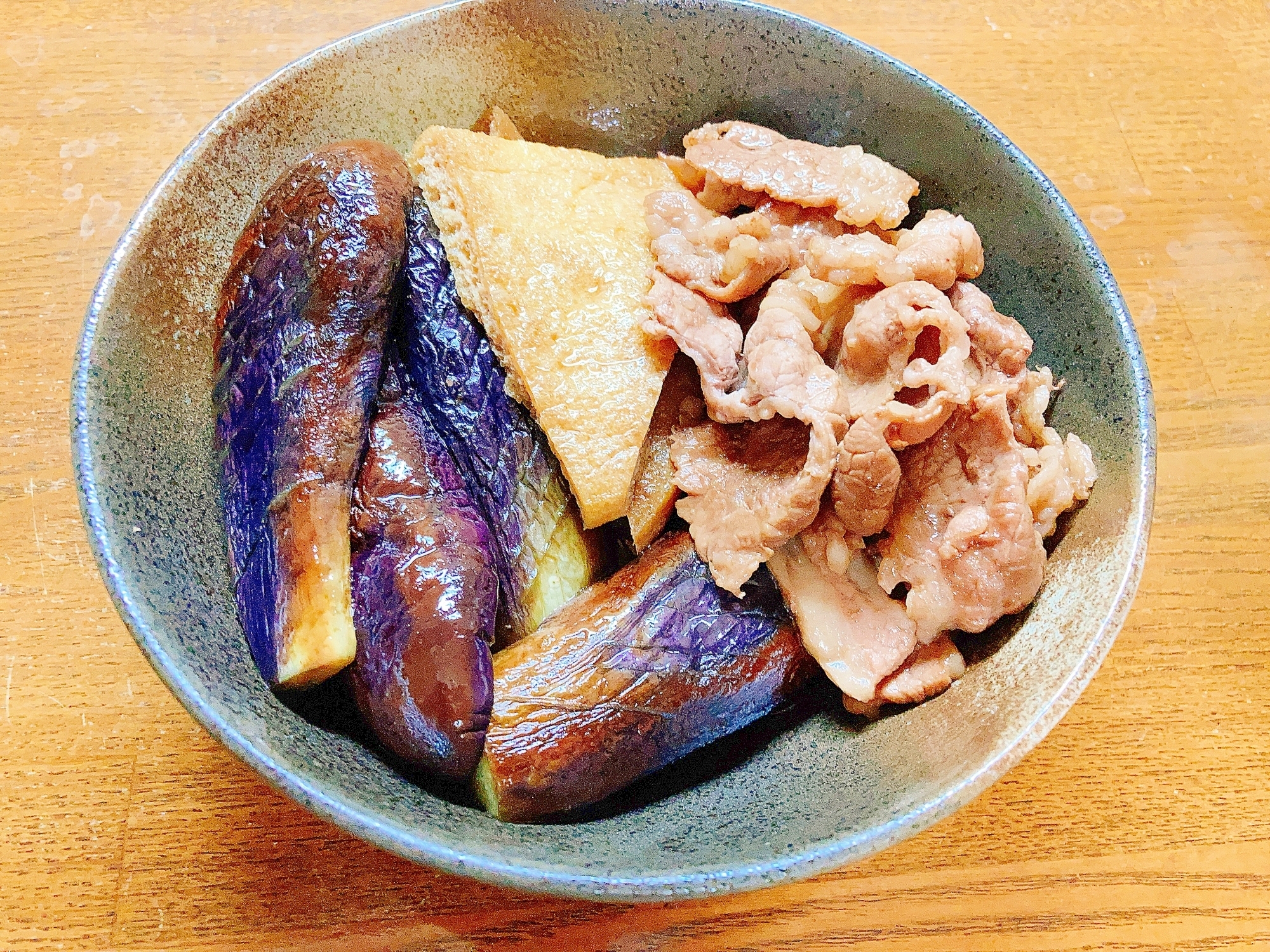 茄子と油揚げと牛肉の煮物