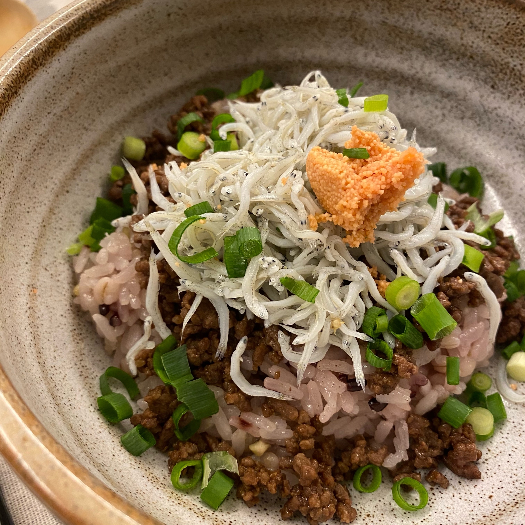 牛ミンチとしらすの丼＊残り物で♪