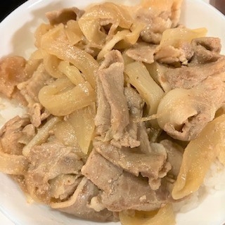 豚肉と新玉ねぎの甘辛炒め