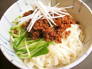 肉味噌うどん レシピ 作り方 By みんとぼっくす 楽天レシピ