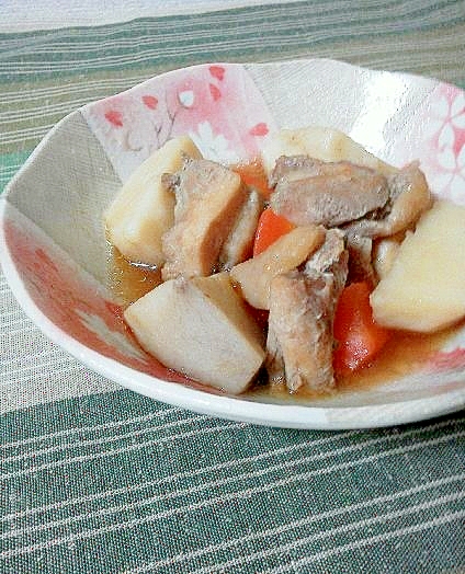 ほっこり 我が家の味 鶏肉 にんじん 里芋の煮物 レシピ 作り方 By Popnpoon 楽天レシピ