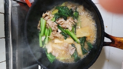 小松菜みたいのを入れて作ってみました。うまいです！