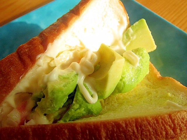 アボガド海老サンドイッチ