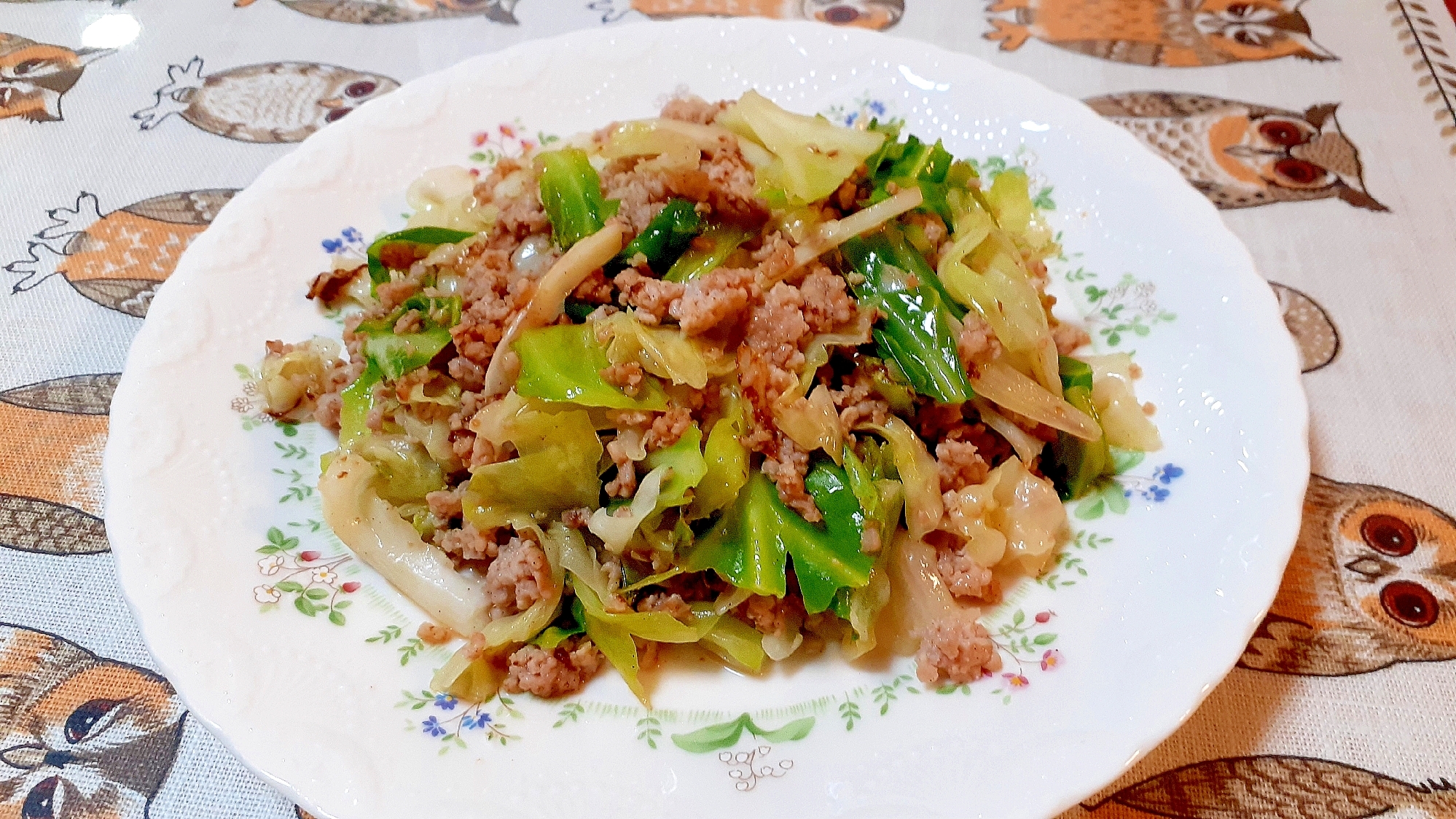 キャベツの鶏挽き肉炒め❗乏しい野菜室にも優しい‼️