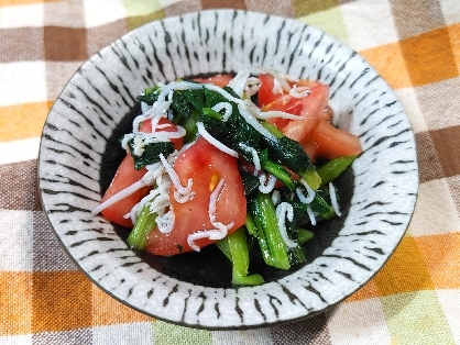 レンジで簡単♡綺麗♡小松菜とトマトとしらすのサラダ
