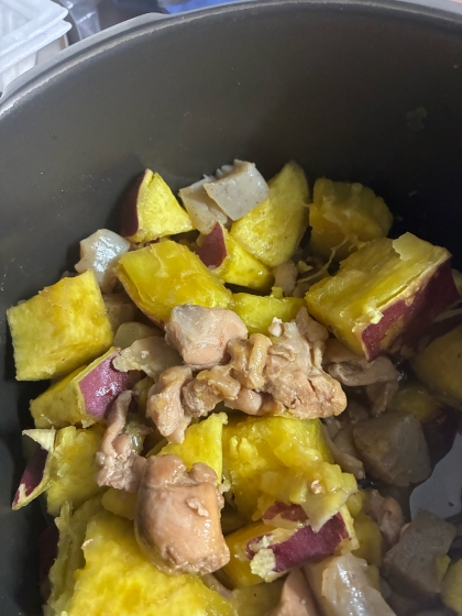 ボリュームおかず☆鶏肉とさつまいもの照り焼き