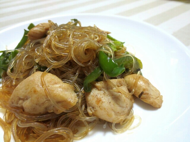 鶏ササPと春雨の中華ソース炒め