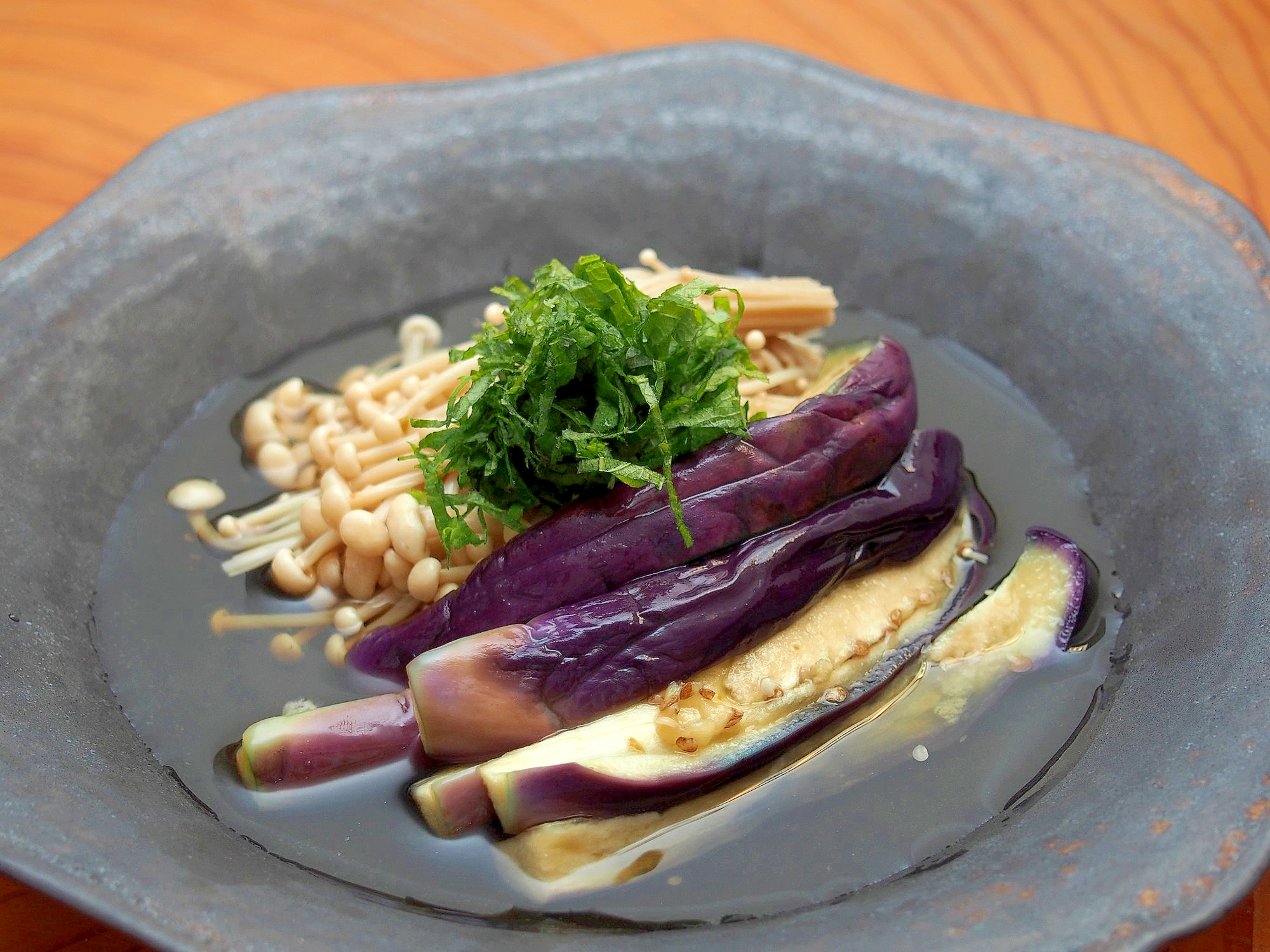 レンジで簡単！蒸しなすとえのきのあっさりお浸し