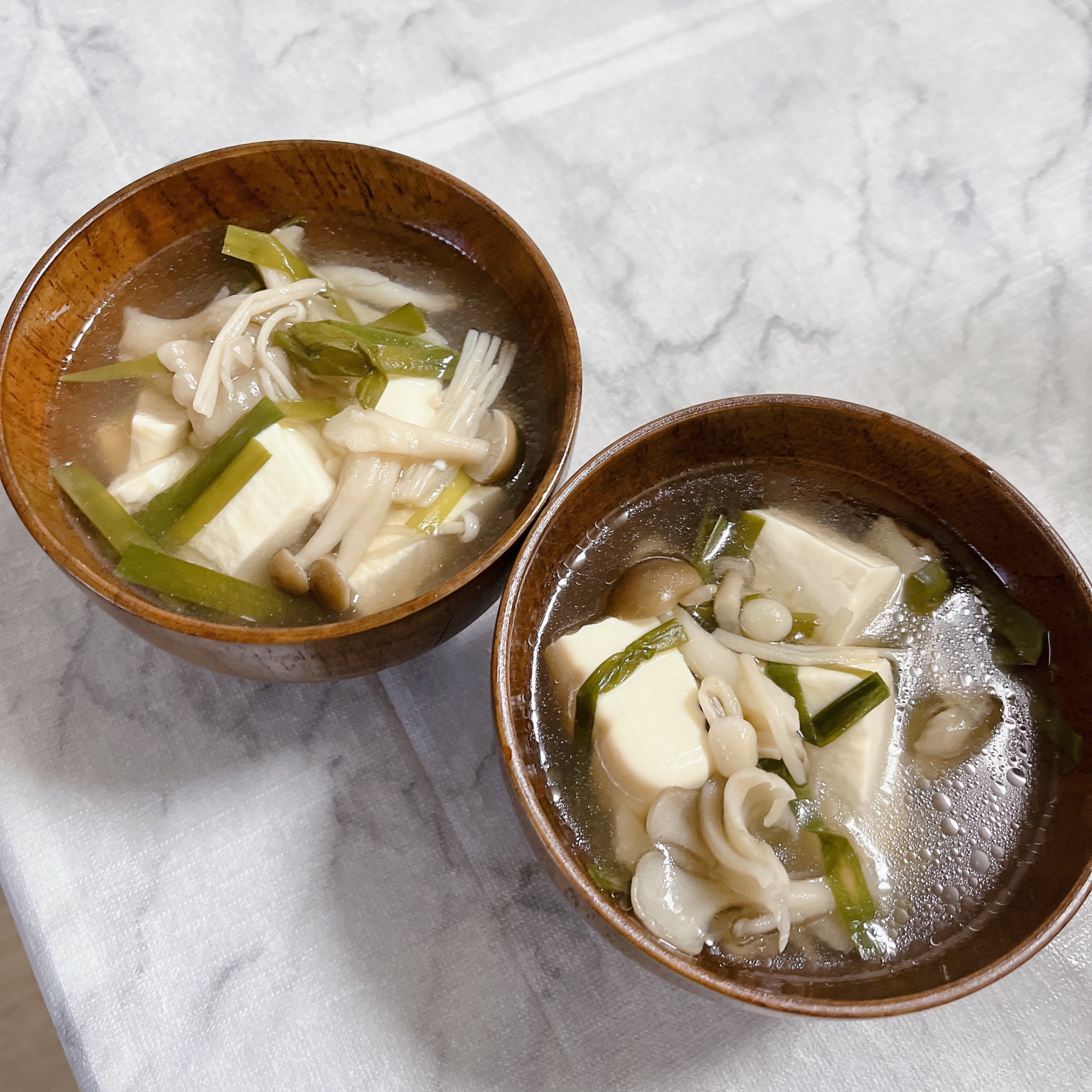簡単★きのことニラと豆腐の味覇スープ