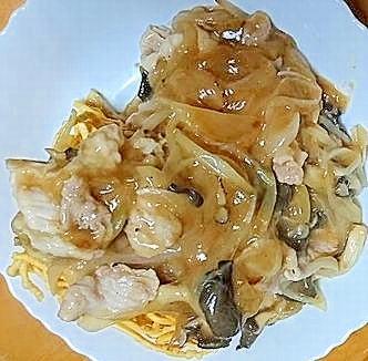 豚肉とヒラタケと玉ねぎの皿うどん（ショウガ風味）